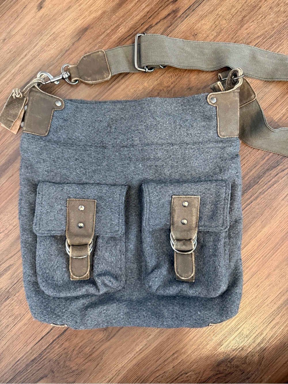 Mo&Co Gray Wool Crossbody Bag with Brown Strap and Pocket Accents